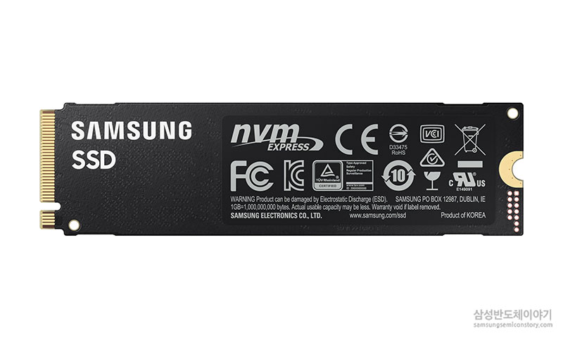 ▲역대 최고 성능의 차세대 소비자용 SSD '980 PRO' 뒷면