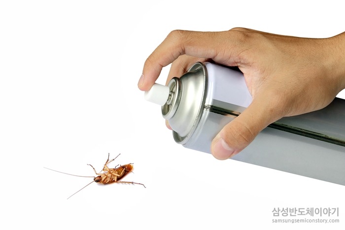바퀴벌레 잡는 스프레이 사진