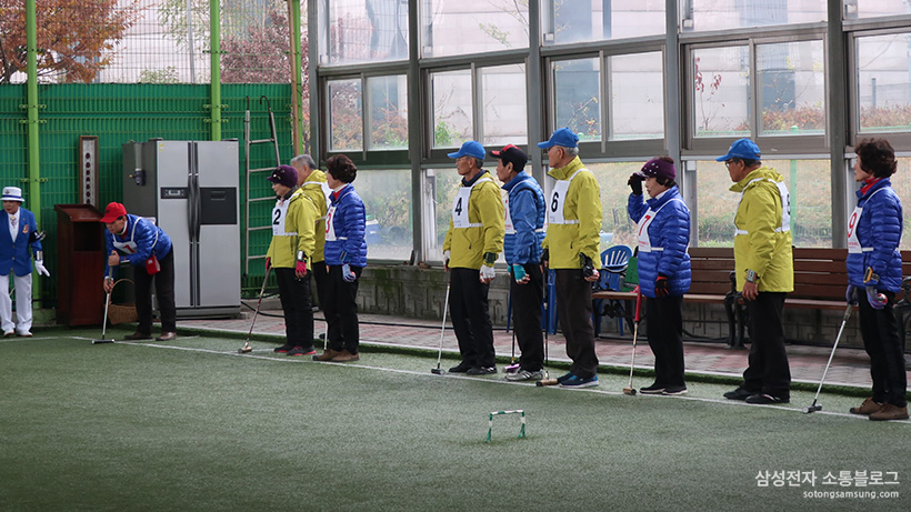 경기 대기중인 선수들 다른 각도