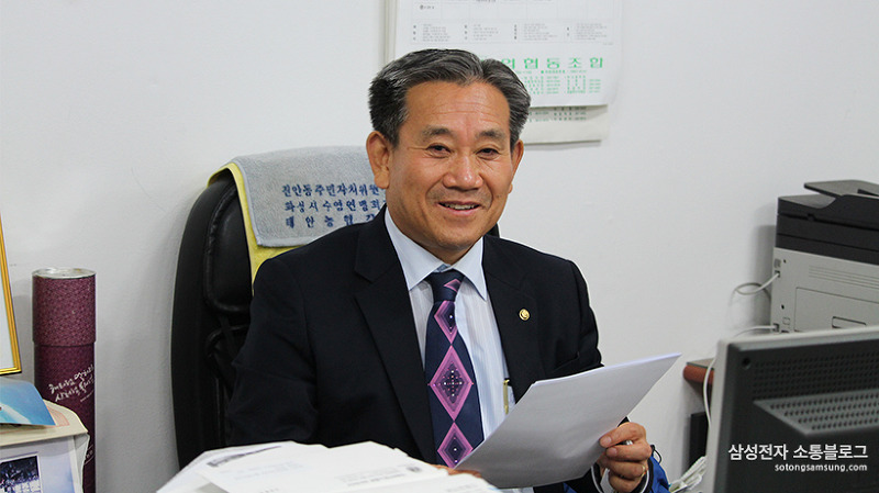 업무중인 이재현 위원