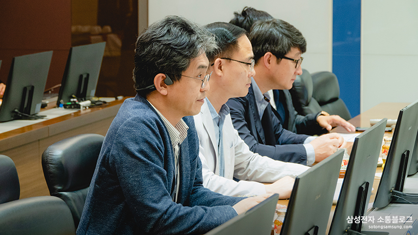 지난 정기회의에서 지역측 금길순 위원이 제기한 주민접점지역 안내문 개선에 대한 결과 보고 시간