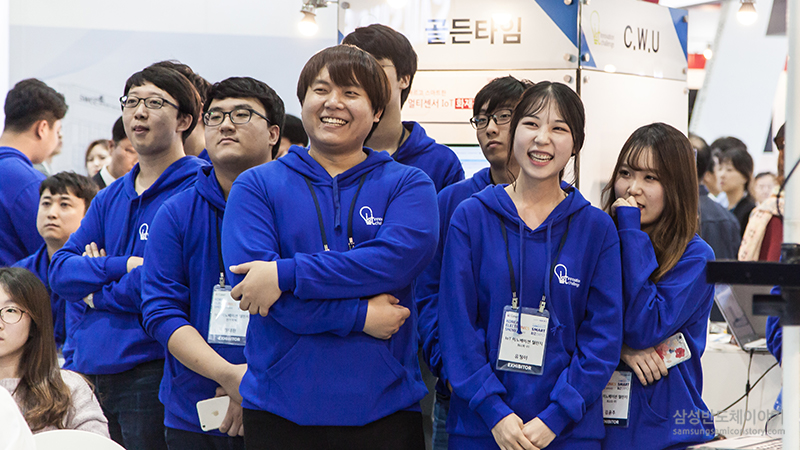 제2회 IoT 이노베이션 챌린지 참가자들의 사진