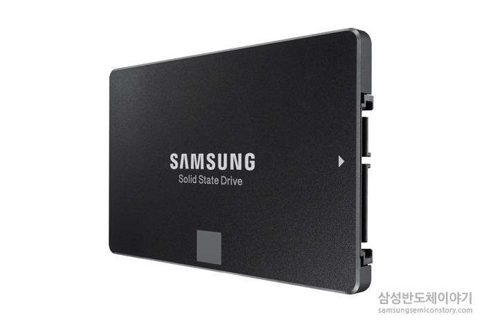 V낸드 기반 소비자용 SSD 라인업 '850 PRO'와 '850 EVO' 
