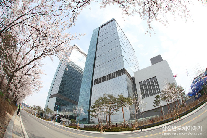 삼성 기흥캠퍼스와 화성캠퍼스 곳곳의 봄철 풍경