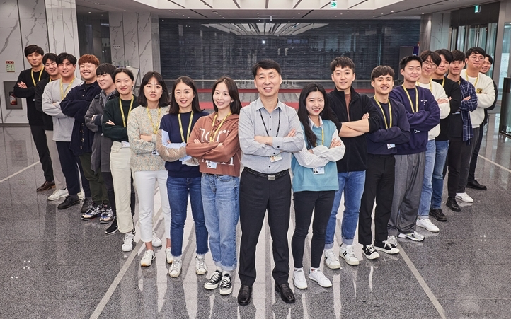 화성캠퍼스 V1 라인 본격 가동, 미래의 빛 EUV를 위해 모인 사람들