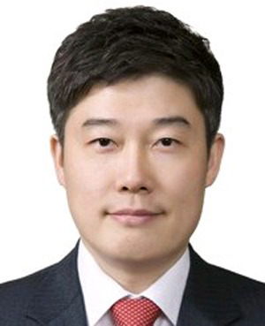 △ 차세대 3D 디스플레이 개발로 미래 디스플레이 기술 기반을 마련한 광학 설계 전문가 이홍석 마스터