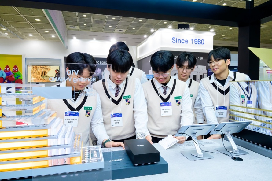 [칩스케치] AI 시대의 중심에 선 반도체! 삼성전자가 ‘SEDEX 2026’ 현장에서 제시한 미래는